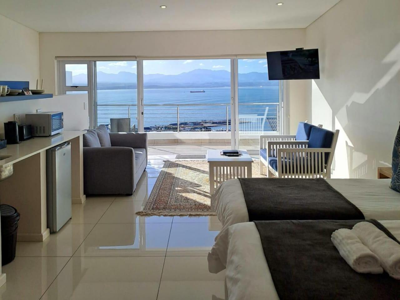 Ana'S Place Apartments Mossel Bay Room photo